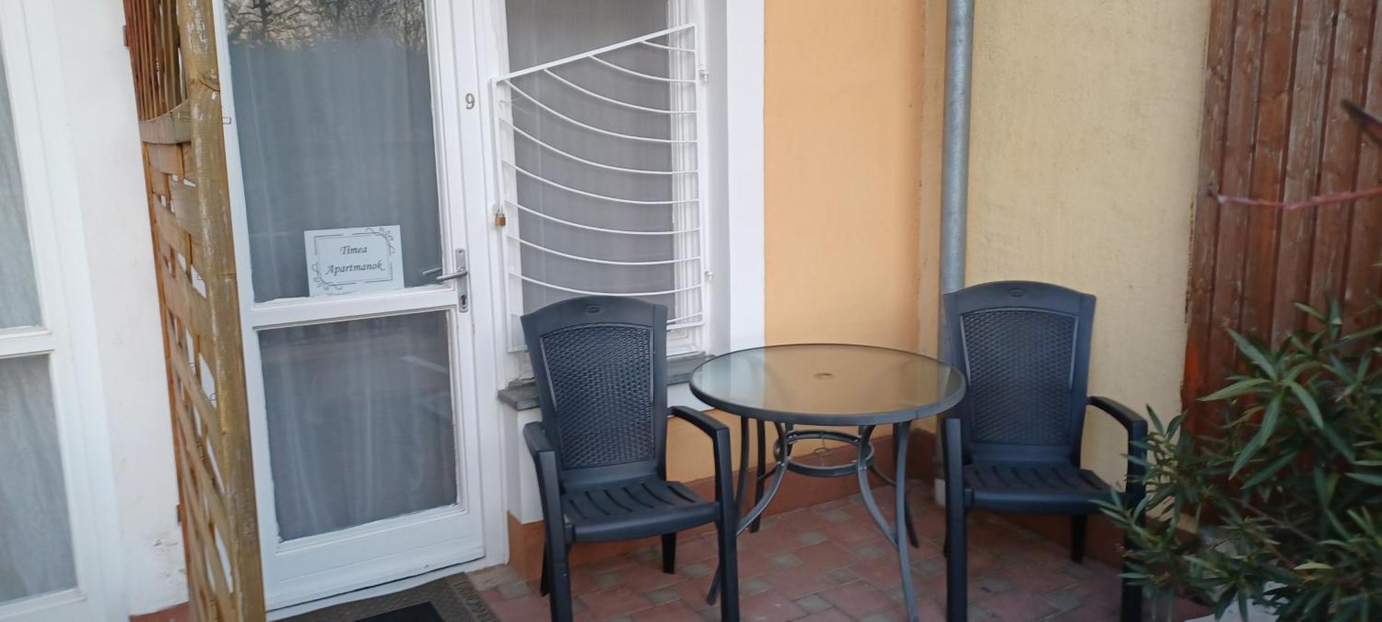 Tarr-Timea Apartmanok Кестхей Экстерьер фото