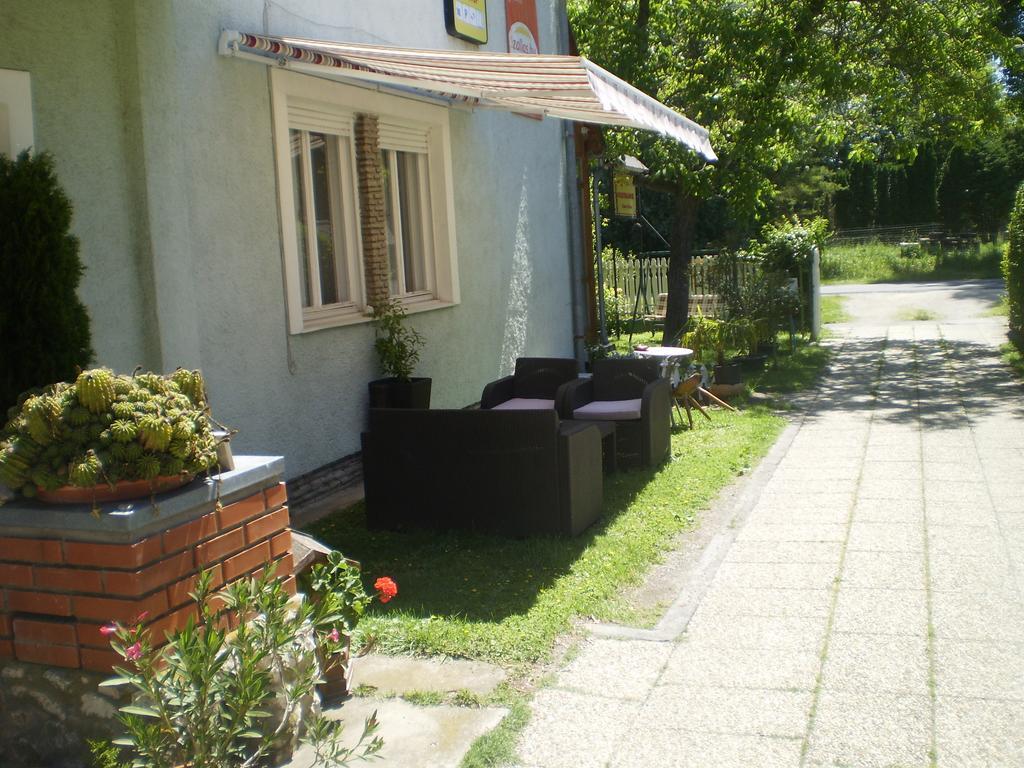 Tarr-Timea Apartmanok Кестхей Экстерьер фото