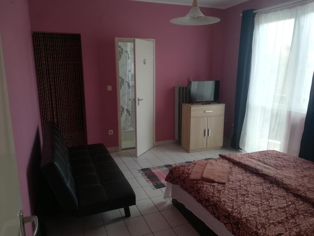 Tarr-Timea Apartmanok Кестхей Экстерьер фото