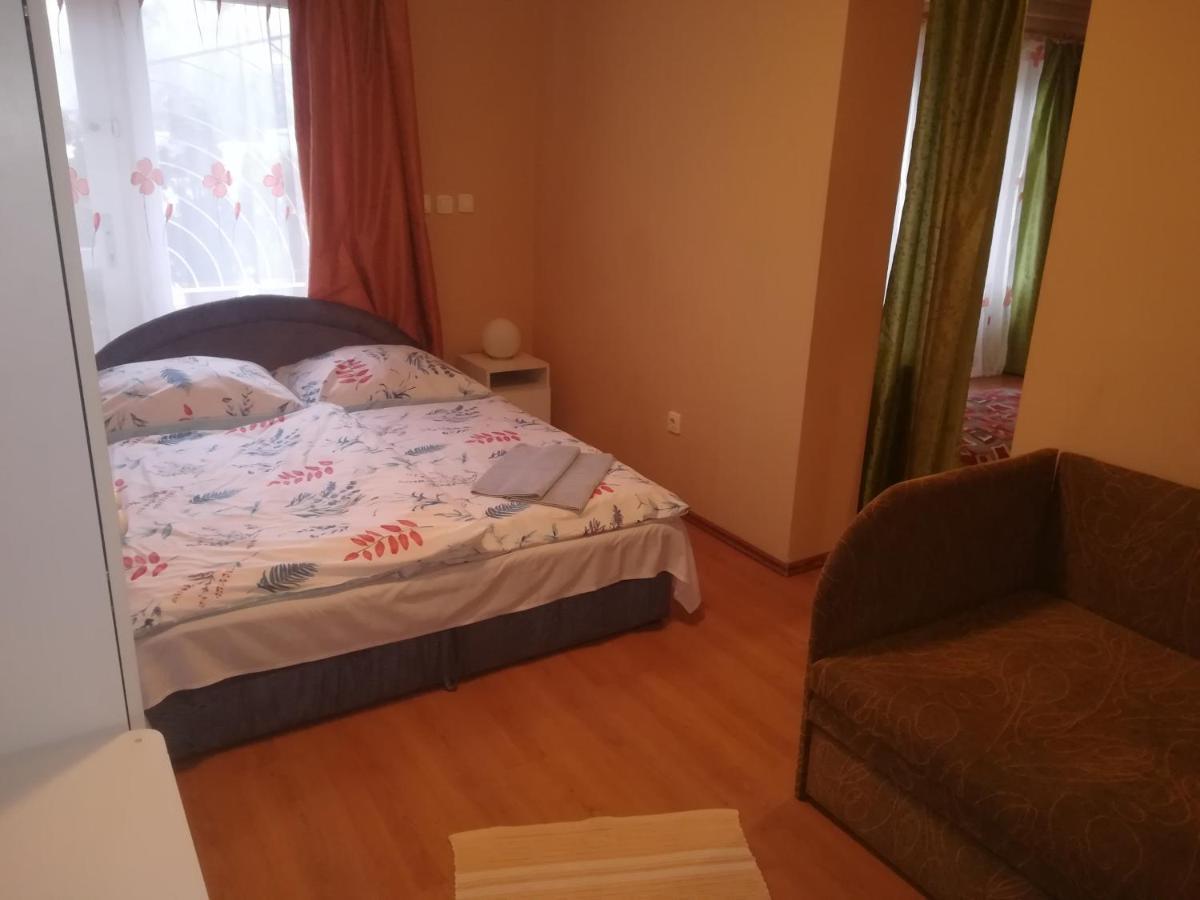 Tarr-Timea Apartmanok Кестхей Экстерьер фото